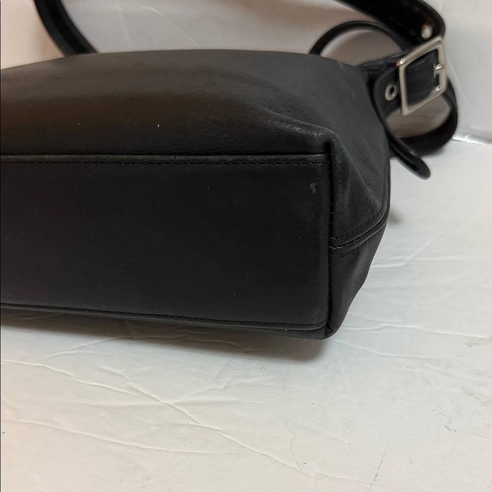 Coach Legacy Black Leather 9136 - Picture 4 of 11